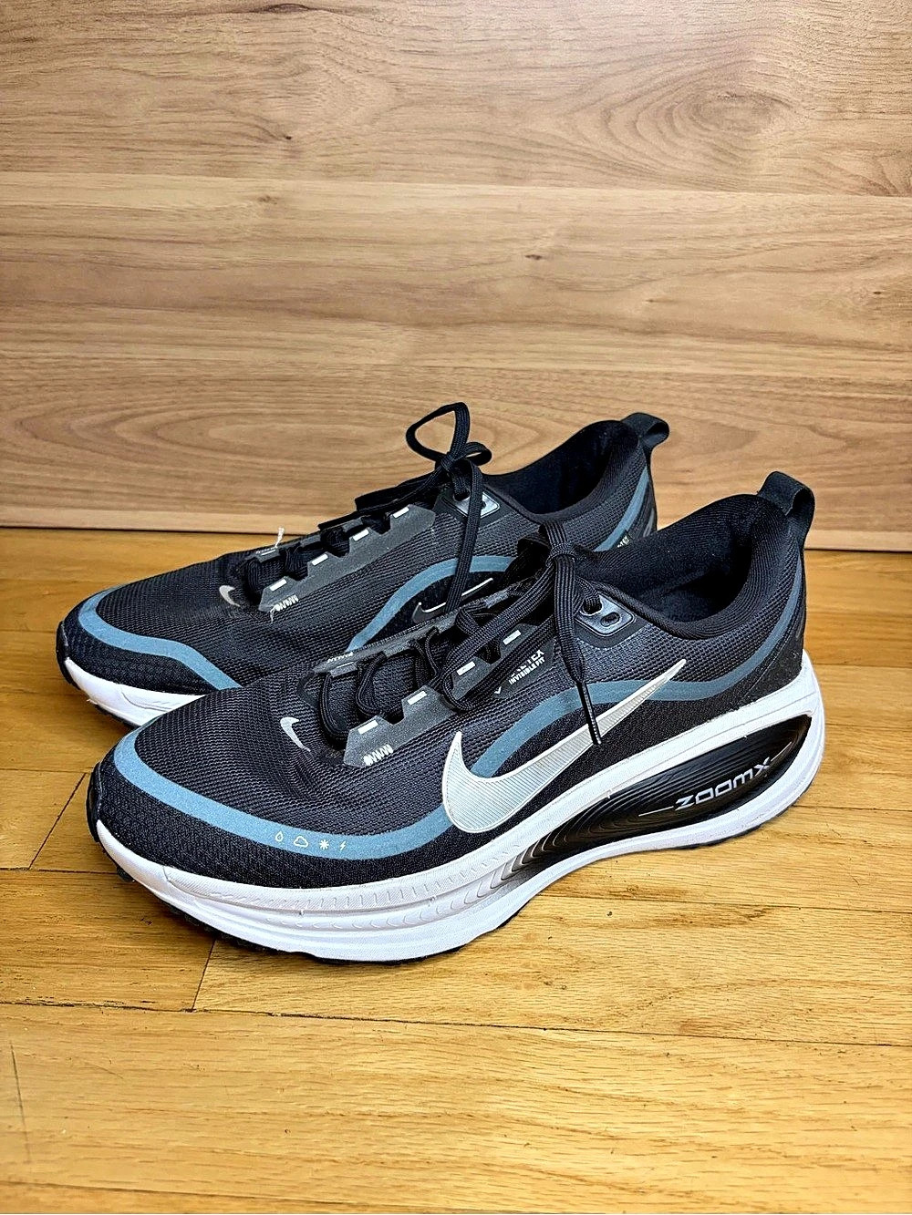 Nike Vomero 18 Gore-Tex Men's Sneakers - Size 9.5